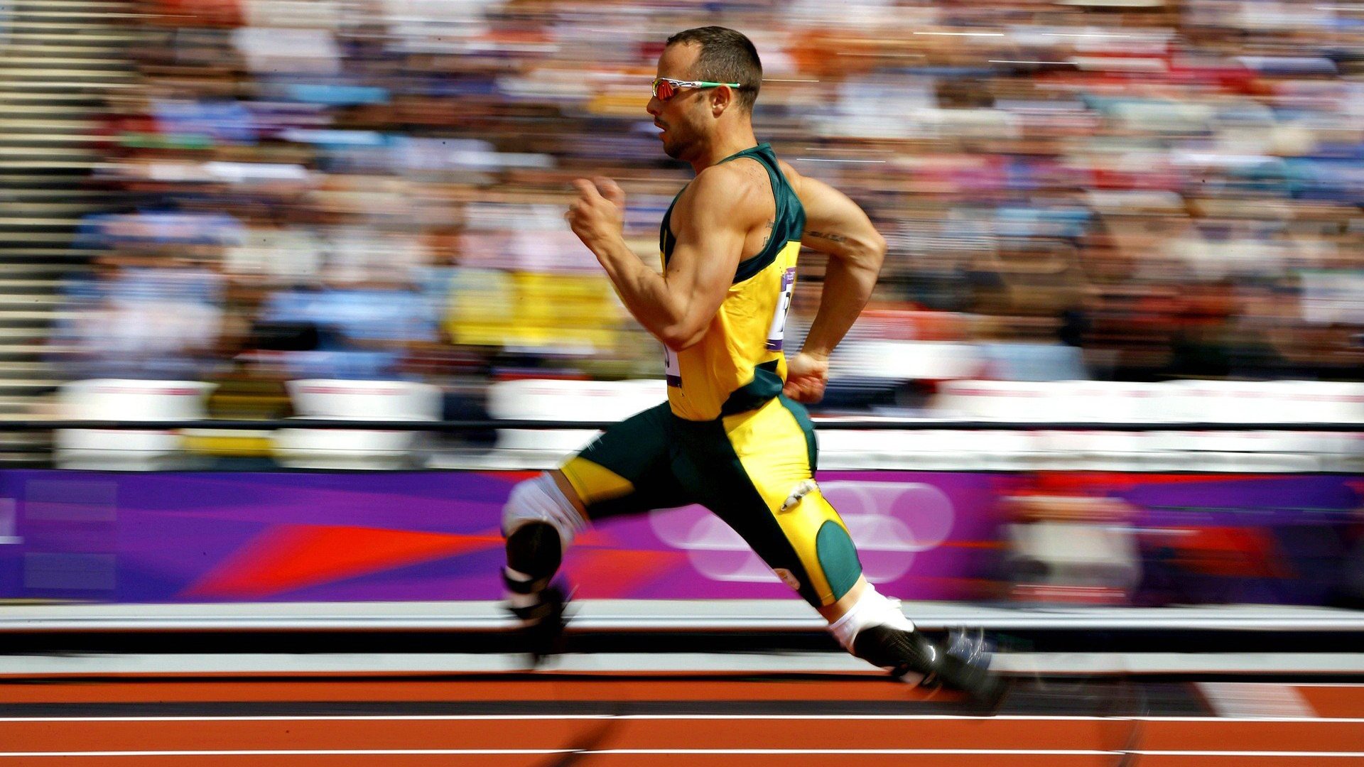 莱昂·马尔尚冲线瞬间点燃现场气氛，莱昂诺尔